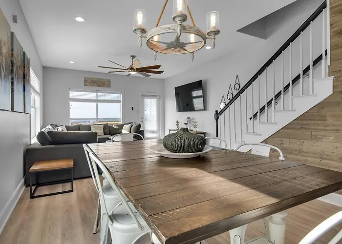 Apartment Beachfront 10br Oasis W Private Pool Sleeps 24
