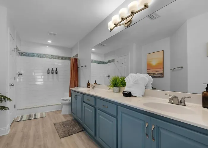 Beachfront 10br Oasis W Private Pool Sleeps 24 * Gulf Shores